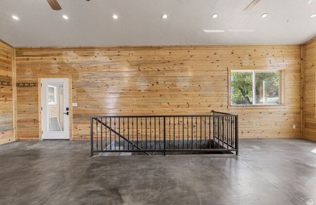 Photo - Single Family Home Close to SUU and Cedar High School