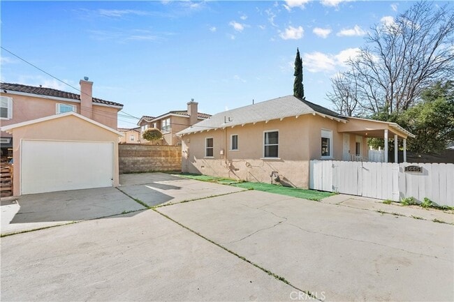 Photo - 1445 S Rebecca St