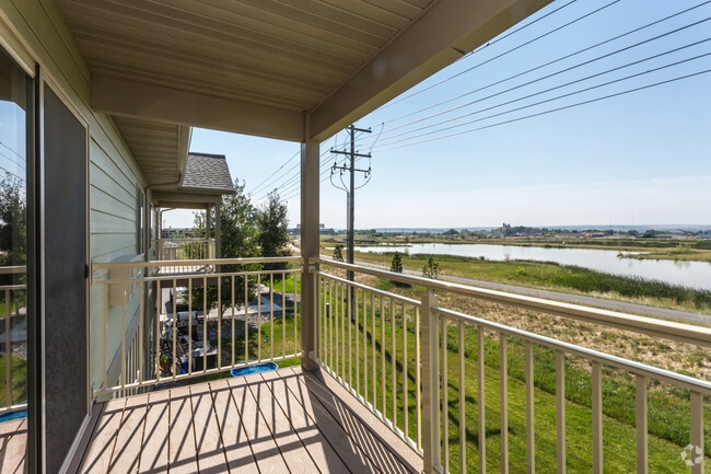 2BR, 1BA - 890 SF - Granite Peak