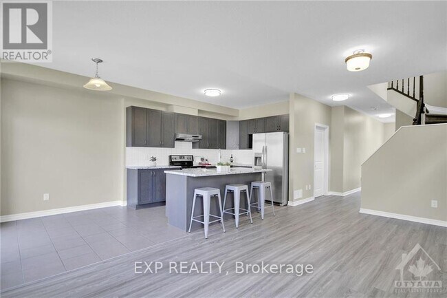 Photo - 916 Kilbirnie Dr