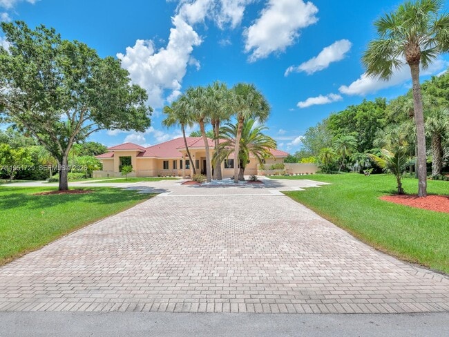 2710 Walkers Way