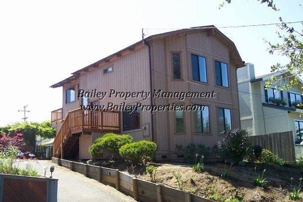 Building Photo - 2 Story Home in Soquel