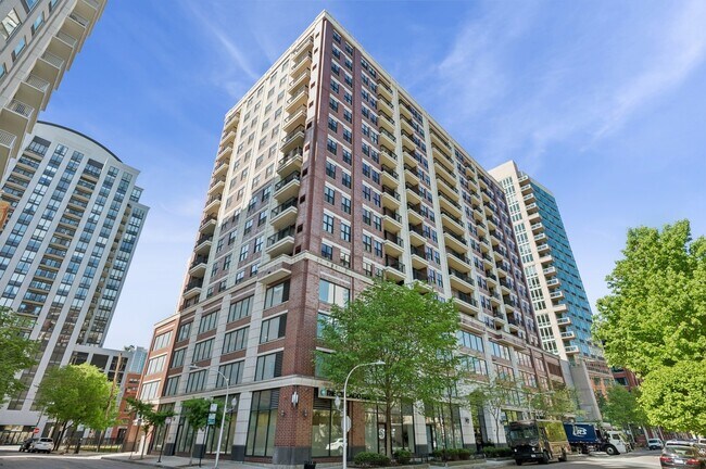 Photo - 451 W Huron St Condo Unit 1011