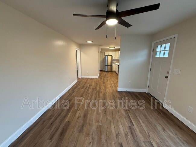 Photo - 1101 N Wilcox Dr