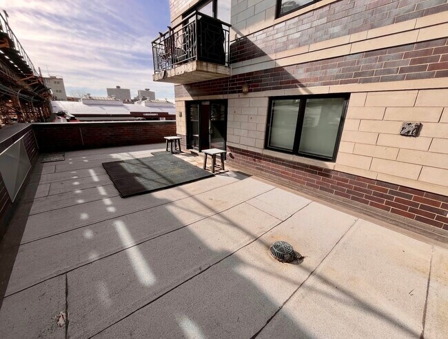Photo - 1601 S State St