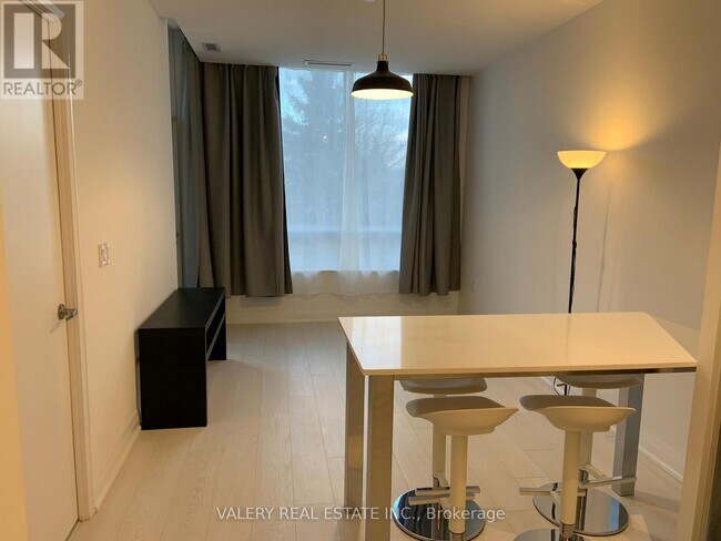 Photo - 26 Gibbs Rd Unité 209