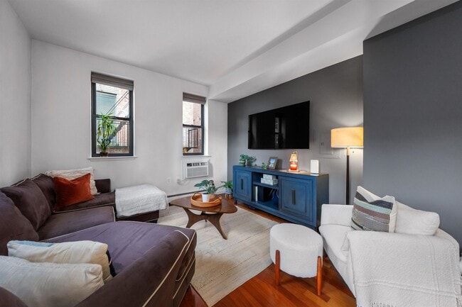 Building Photo - 168 Coles St Unit 2D Rental