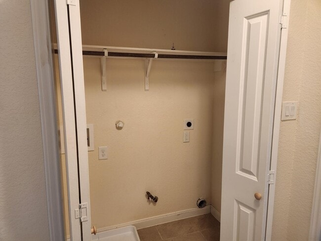 Photo - 10401 Bauman Rd