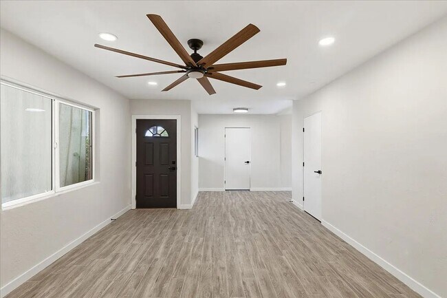 Photo - 4119 N 10th Pl