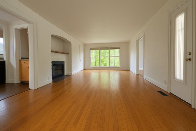 Photo - 815 Grant St