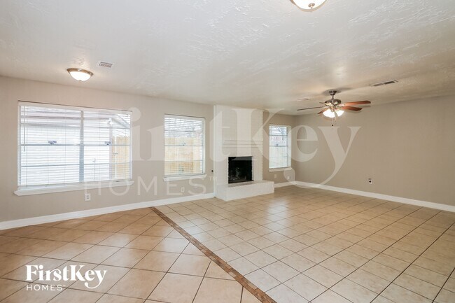 Photo - 16534 Royal Mile Ln