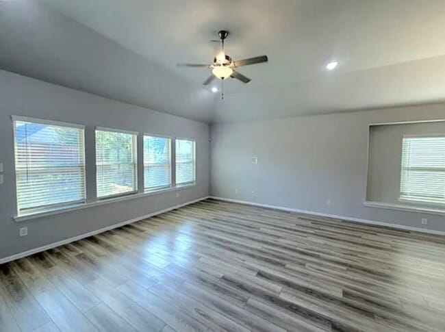 913 Cobalt Dr