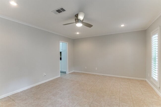 Photo - 1407 Springrock Ln
