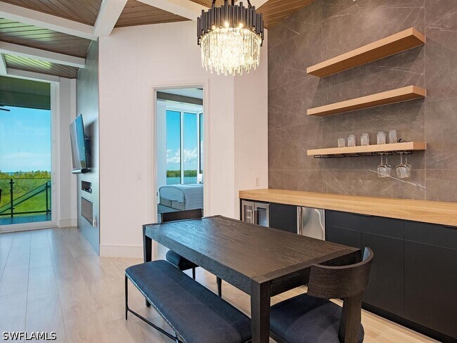 Photo - 60 Seagate Dr Unit 305