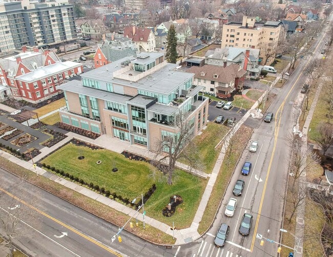 Photo - 600 East Ave Unidad 9