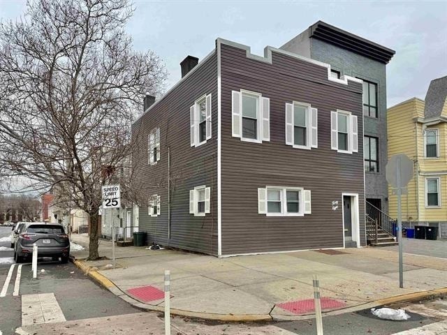 Building Photo - 48 Carlton Ave Unit 2