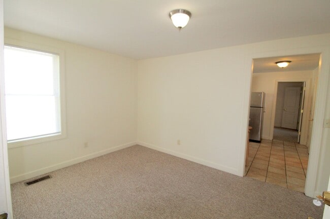Photo - 270 W Bruce St