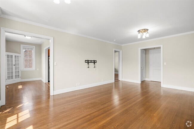 Building Photo - 26 East Pkwy Unit 14 Rental