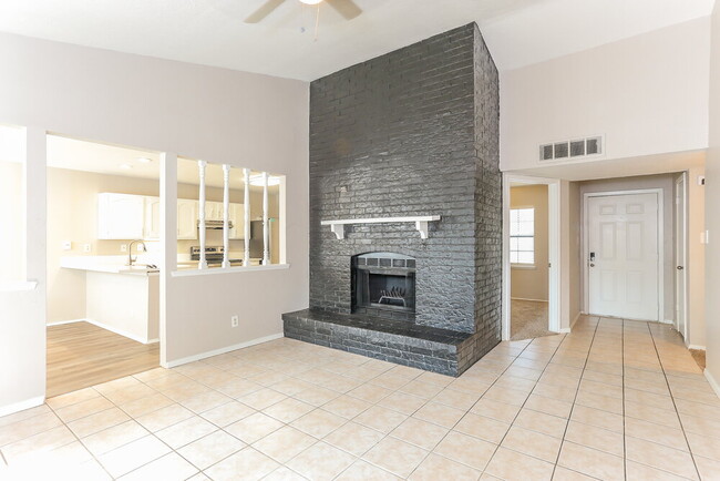 Photo - 4200 Cranbrook Dr