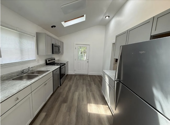 Photo - 1109 Adams St