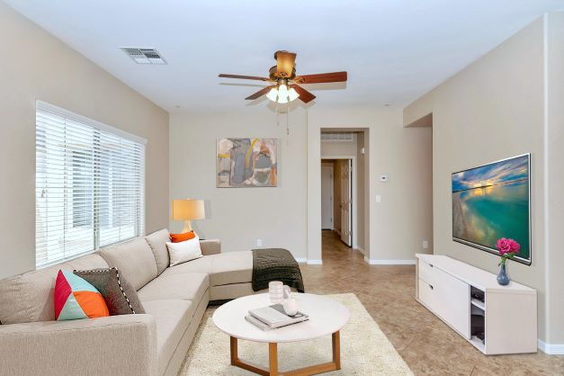 Photo - "Spacious 4-Bed Townhouse Oasis in Anthem – Modern Comfort Awaits!"