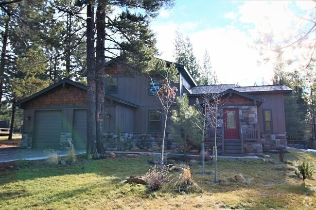 Building Photo - Short-Term Lease in Sunriver through May 3... Rental