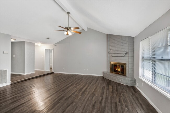 Photo - 16962 Glen Eagle Dr N