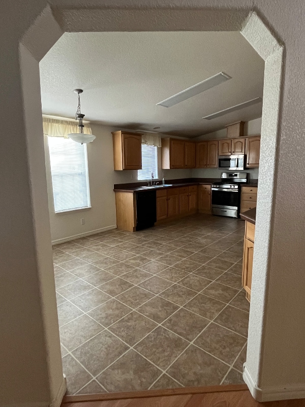 Photo - 1124 Louie St