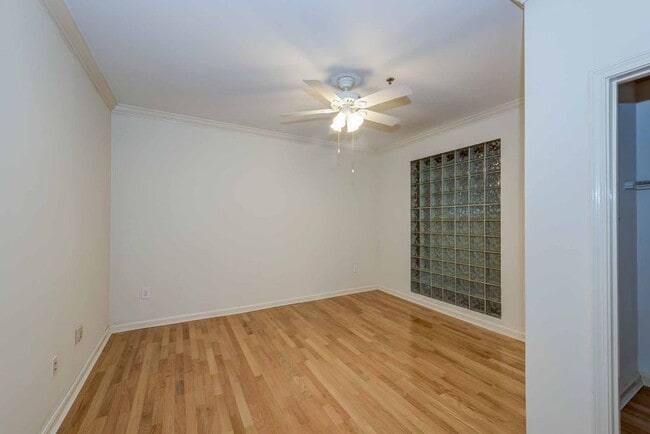 Photo - 2161 Peachtree Rd Unit 106