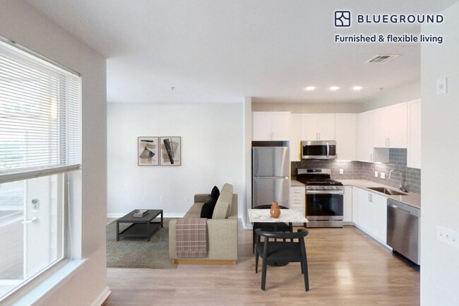 Building Photo - 333 Great River Rd Rental