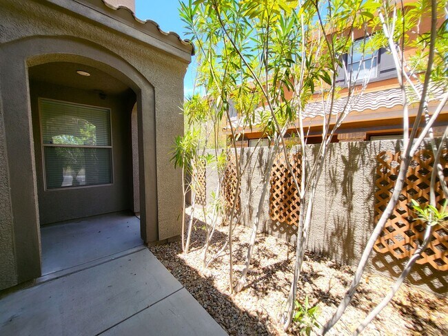 1053 Via Canale Dr