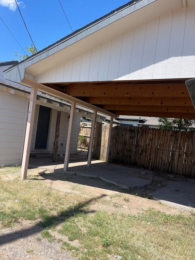 Photo - 1315 Golder Ave