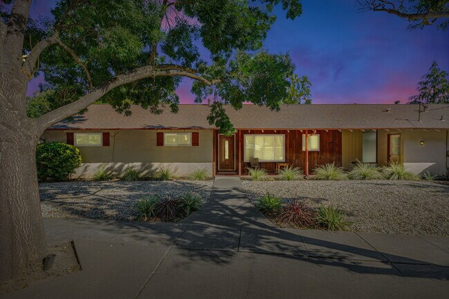 Photo - 2501 Linda Vista Avenue Unidad 2501 Linda Vista Avenue