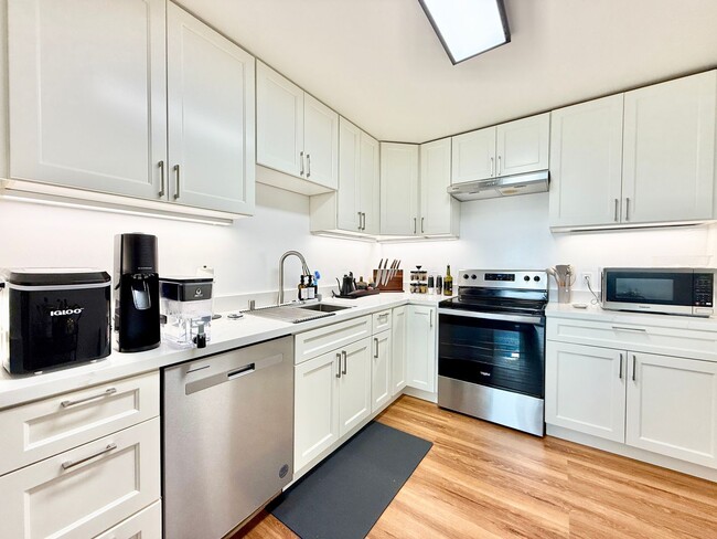 Building Photo - 670 Hillside Blvd Unit # 4 Rental
