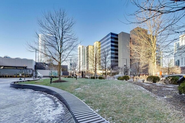 Photo - 555 W Madison St Unit 3502