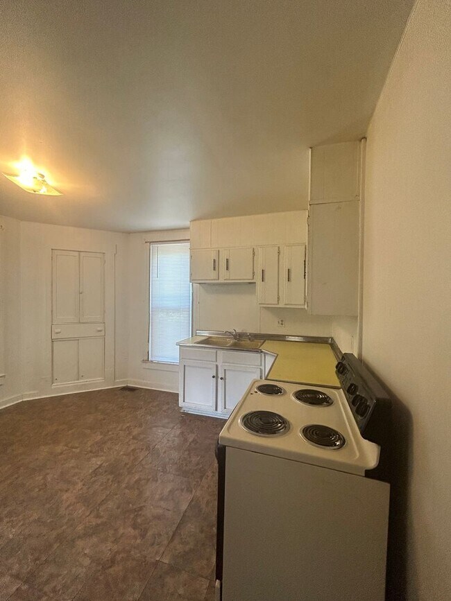 Photo - Washington Manor Apartments Unit B