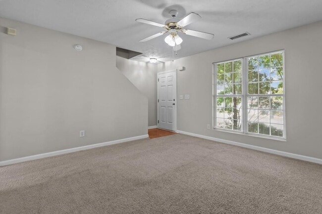 Photo - 2284 Oakland Spring Dr