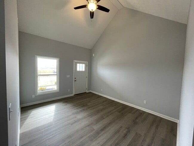 Photo - 1856-1858 Blackwell Road Duplex Unidad 1858 Blackwell