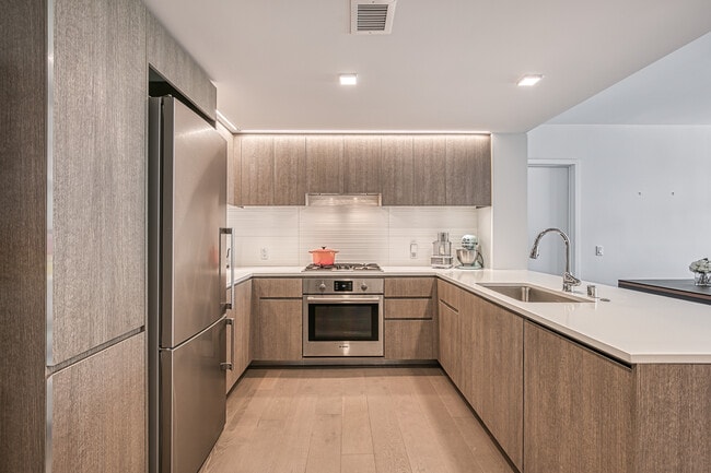 Photo - 1300 22nd St Unidad 207