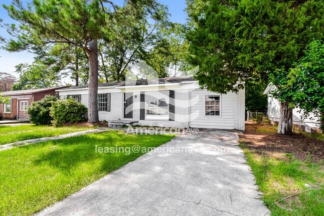 Photo - 926 Poplar St