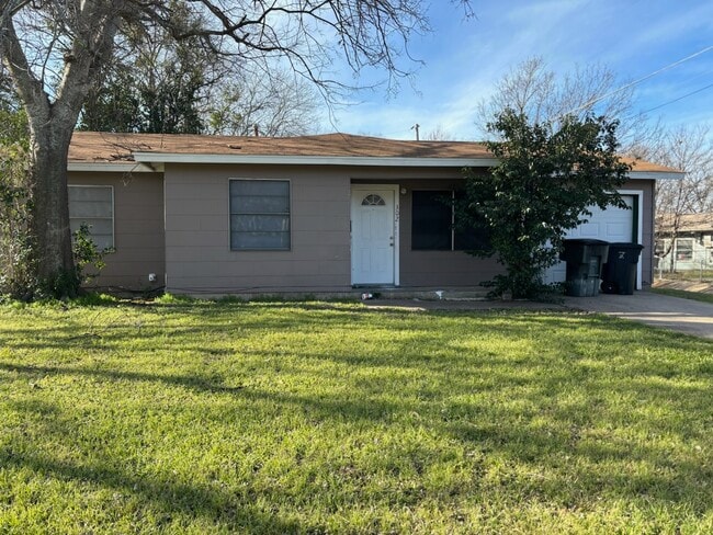 Building Photo - 302 Prather Dr Rental