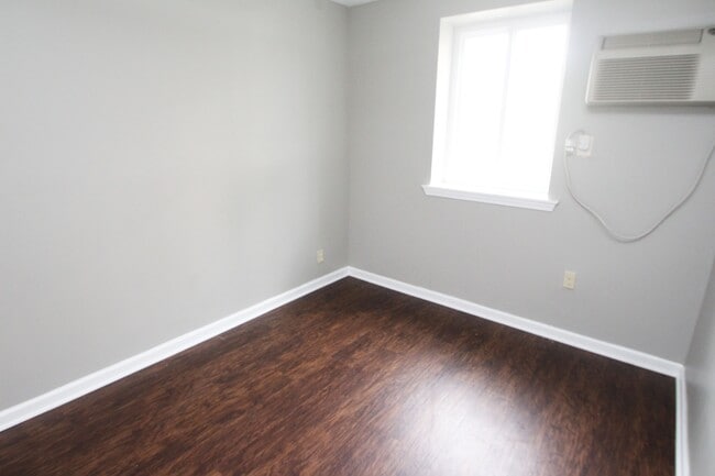 Photo - SUMNER PLACE -- 112
