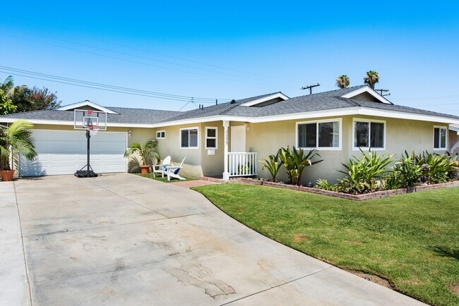 Building Photo - 3179 Sicily Ave Rental
