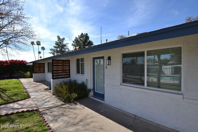 Building Photo - 1202 E Kaler Dr Unit 3