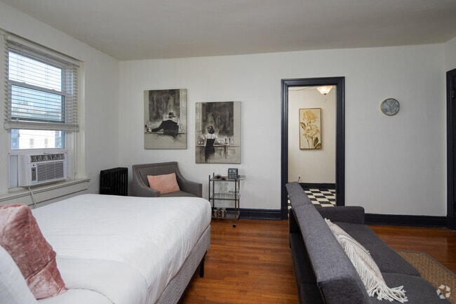 Studio - 550SF - Living Area - The Lee Apartments