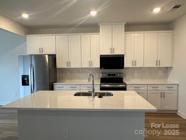 Photo - 1432 Wildflower St