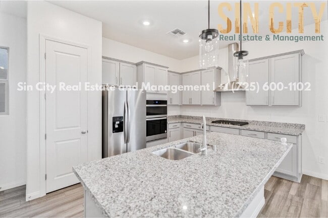 Photo - 11828 Black Canary Ave