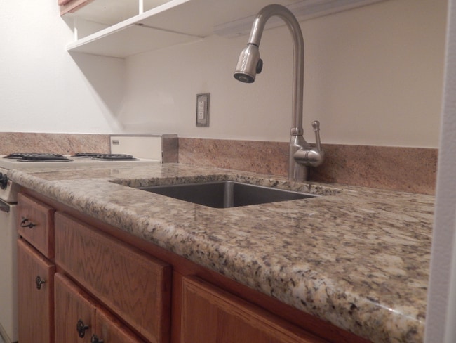 Photo - 2328 Hoyt Ave Unidad 3