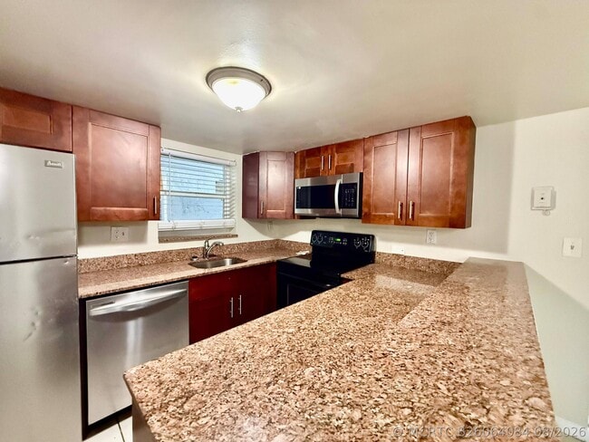 Building Photo - 700 SW 81st Ave Unit 1A
