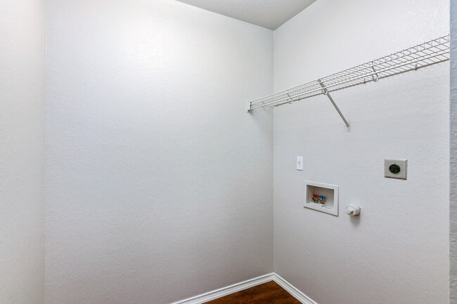 Laundry/ Utility - 7902 Morning Grove